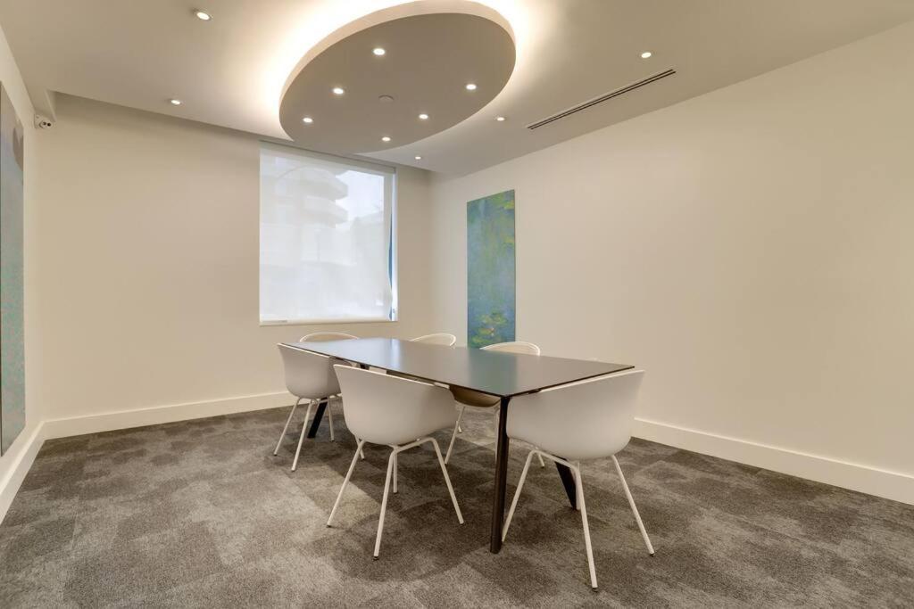 Sensational 1 Bedroom At Ballston Place With Gym Apartment *